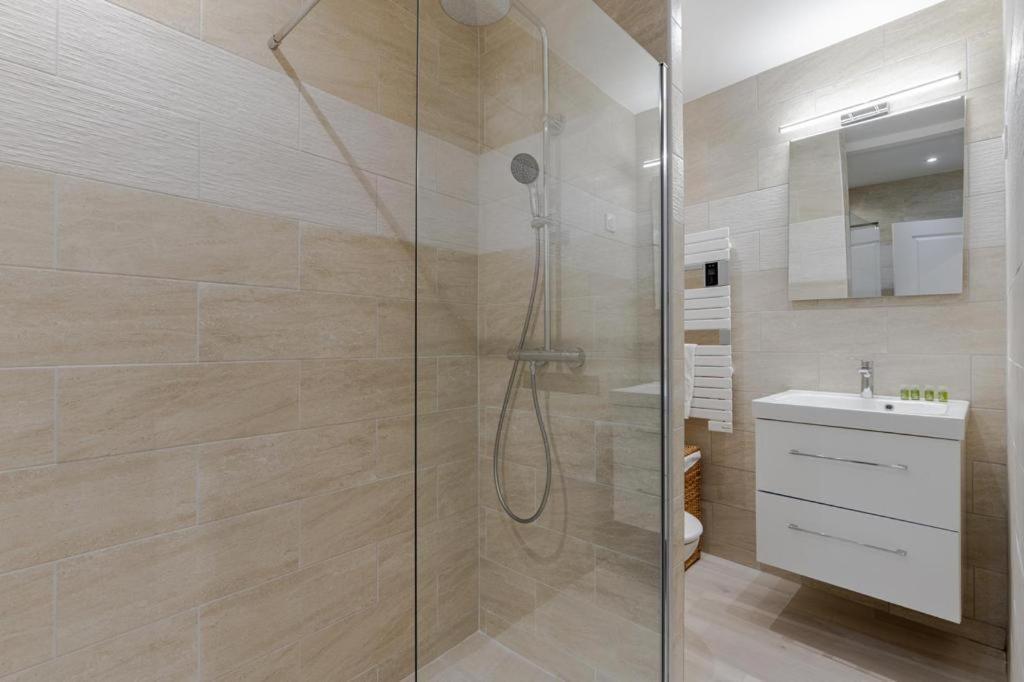 Saint Germain Notre-Dame Cosy Apartment 1Br-4P Paris Ngoại thất bức ảnh